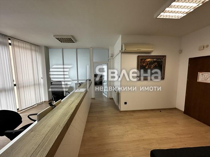 Входно антре и рецепция