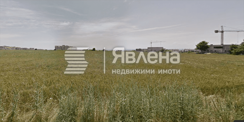Парцел 5115 кв.м.