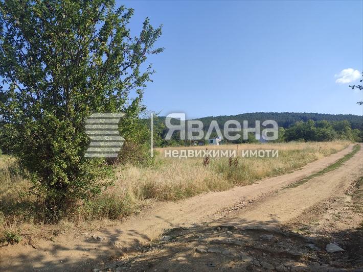 парцел до къщи