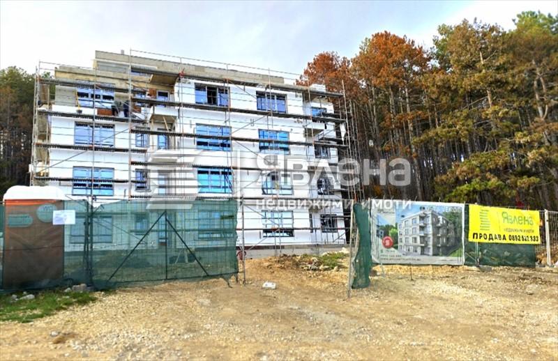 Сграда пред акт 15