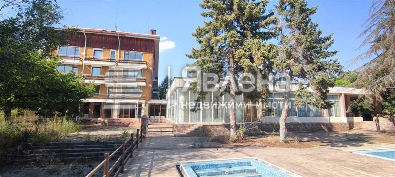 продава почивна станция