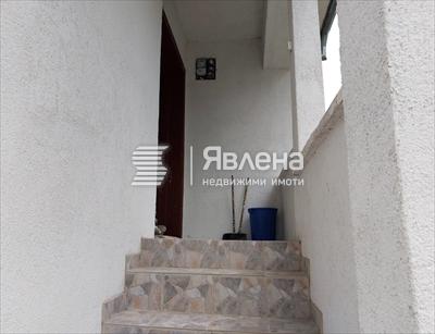 вход в къщата
