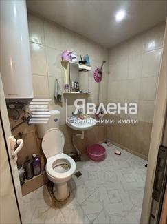 Баня с тоалетна