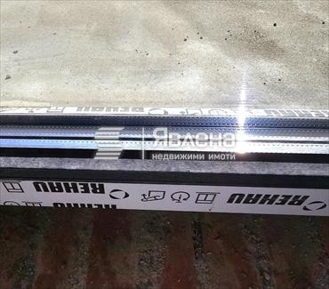 Троен стъклопакет