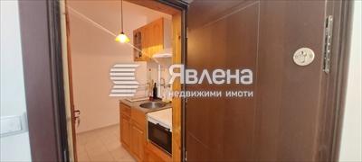 вход