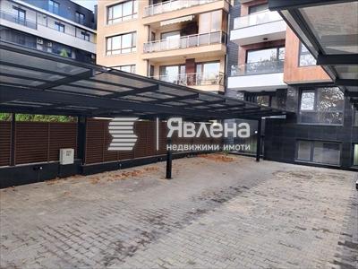външни закрити паркоместа