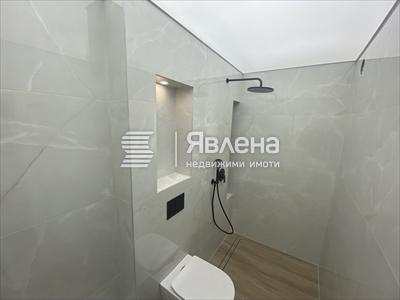 Баня с тоалетна