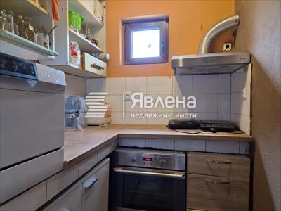 Къща зелениково продава