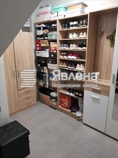 килер първи етаж