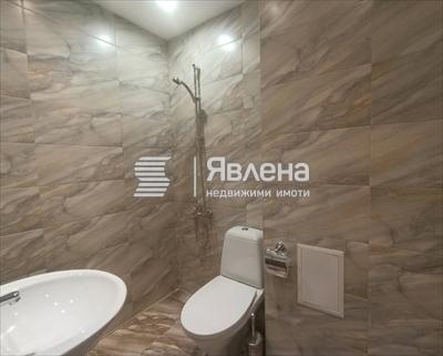 Баня с тоалетна