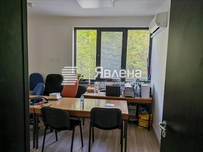 Кабинет с кухненски бокс