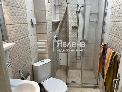 Баня с Тоалетна