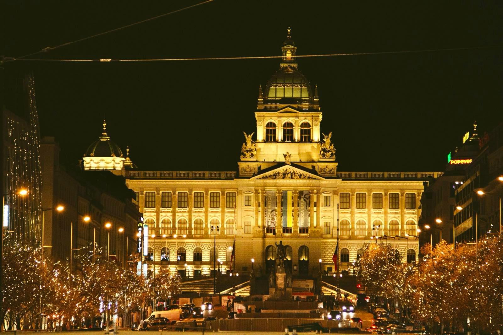 Златна Прага – красива и скъпа