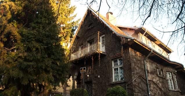 В Лозенец цените май са полудели.